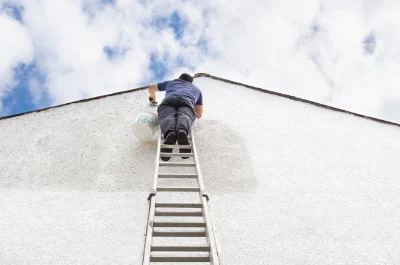Peinture extérieure à Étriac — façades et ravalement